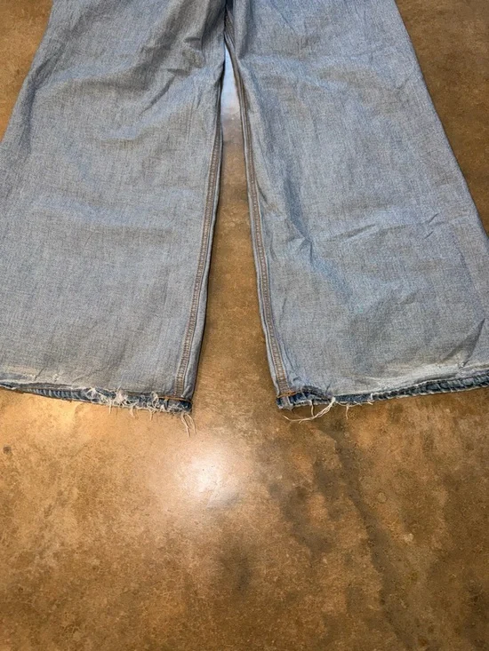 Aeropostale Distressed High Rise Wide-Leg  Jeans - Size 12 - Picture 10 of 11